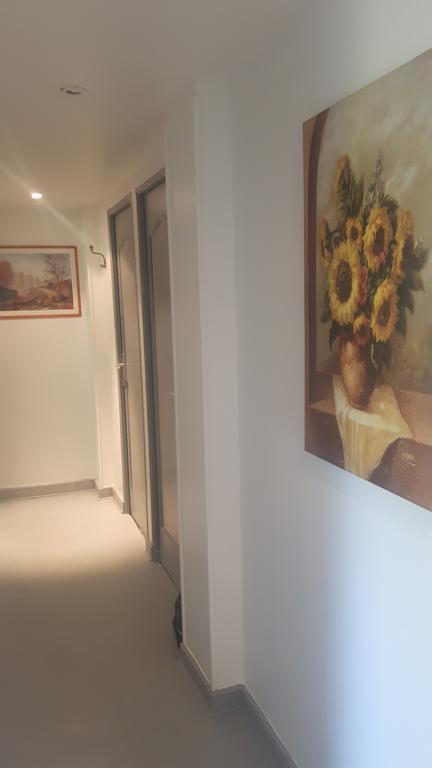 Residence V-Hugo Montfermeil Εξωτερικό φωτογραφία